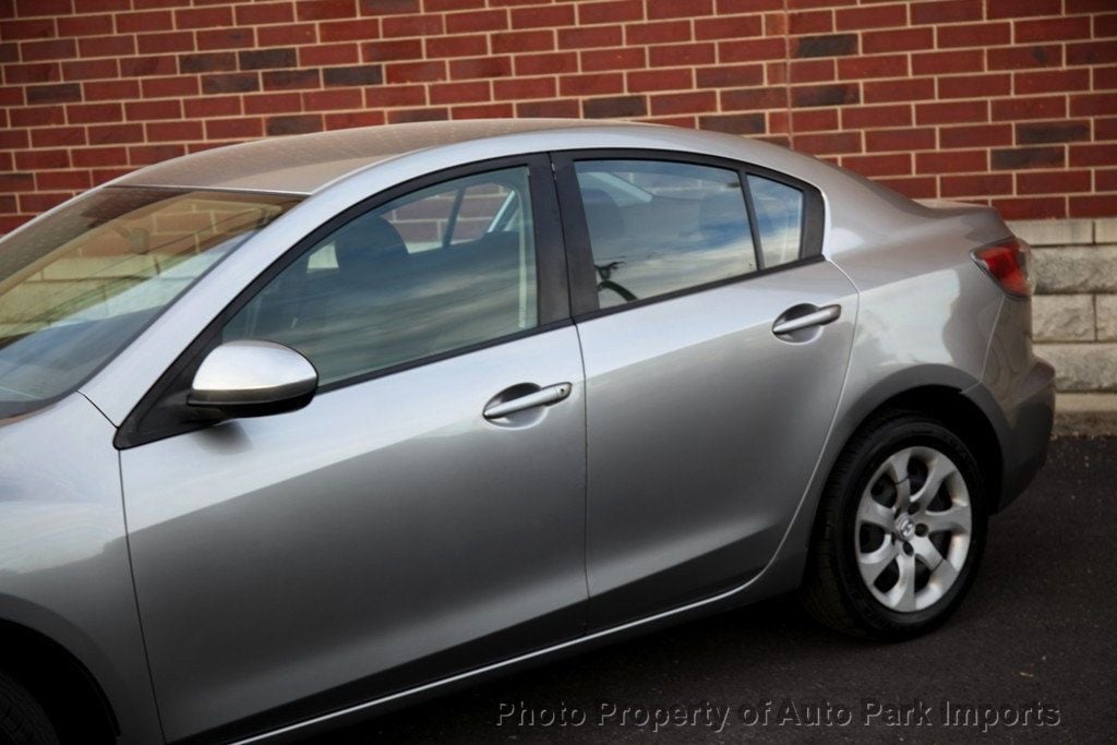 2010 Mazda Mazda3 Sedan i Sport photo 4