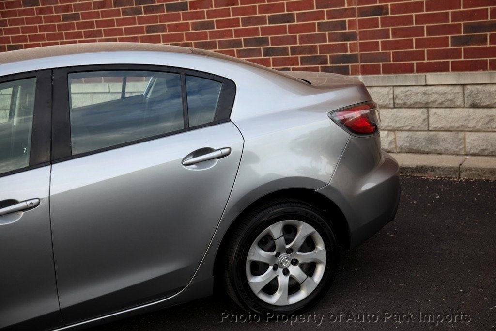 2010 Mazda Mazda3 Sedan i Sport photo 5