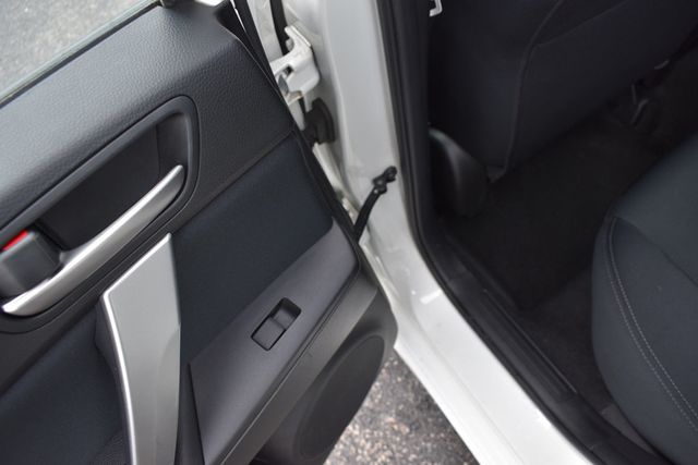 2010 Mazda Mazda3 4dr Sedan Automatic s Sport - 23023890 - 16