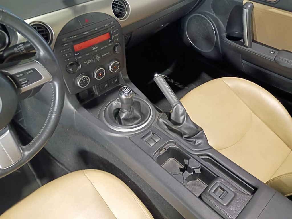 2010 Mazda MX-5 Miata 2dr Convertible Manual Sport 1 Owner - 23099538 - 17