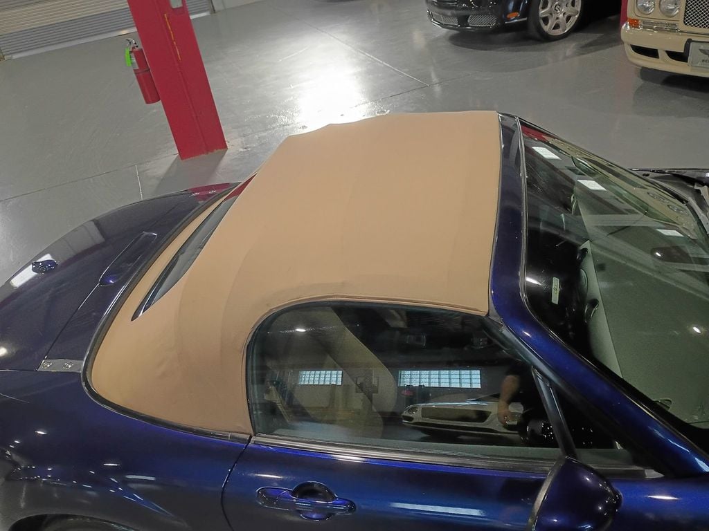 2010 Mazda MX-5 Miata 2dr Convertible Manual Sport 1 Owner - 23099538 - 34