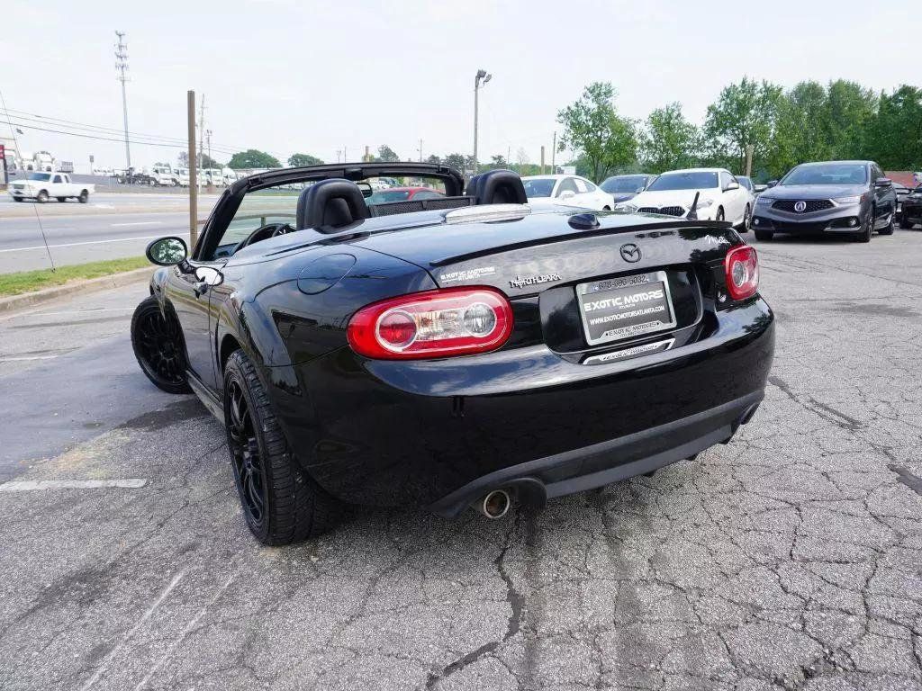 2010 Mazda MX-5 Miata GRAND TOURING, HARDTOP CONV, SPOILER, CUSTOM WHEELS, BLUETOOTH!! - 22404801 - 4