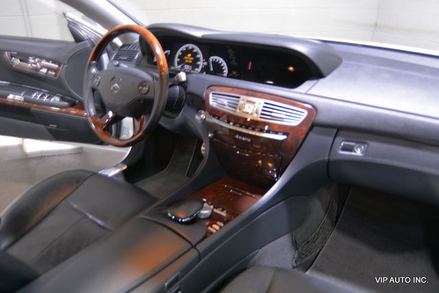 2010 Mercedes-Benz CL-Class CL550 4MATIC - 21968164 - 23