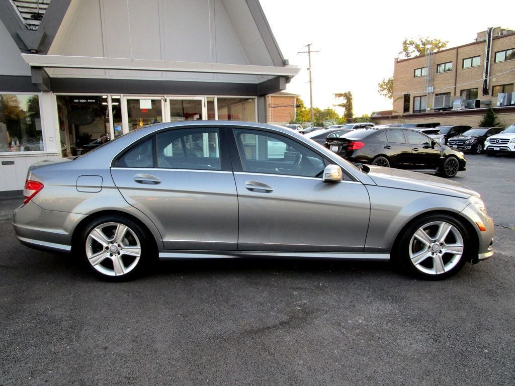 2010 Mercedes-Benz C-Class 4dr Sedan C 300 Sport 4MATIC - 22619715 - 8