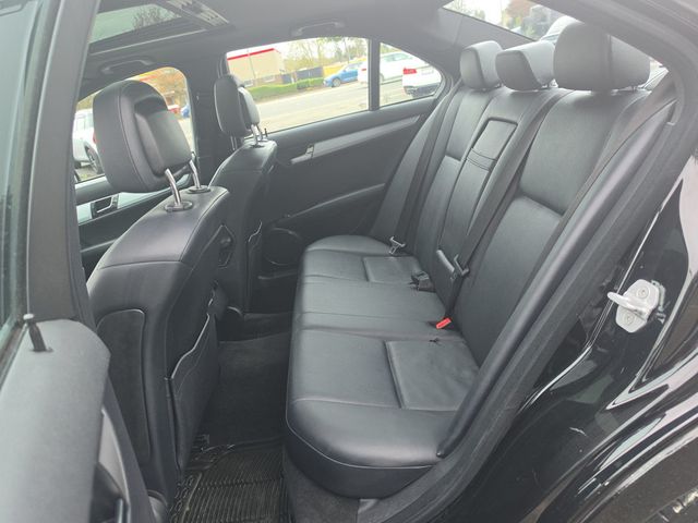 2010 Mercedes-Benz C-Class 4dr Sedan C 300 Sport RWD - 23006698 - 9