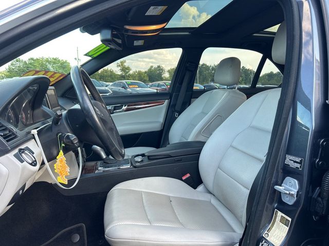 2010 Mercedes-Benz C-Class 4dr Sedan C 350 Sport RWD - 23069835 - 7