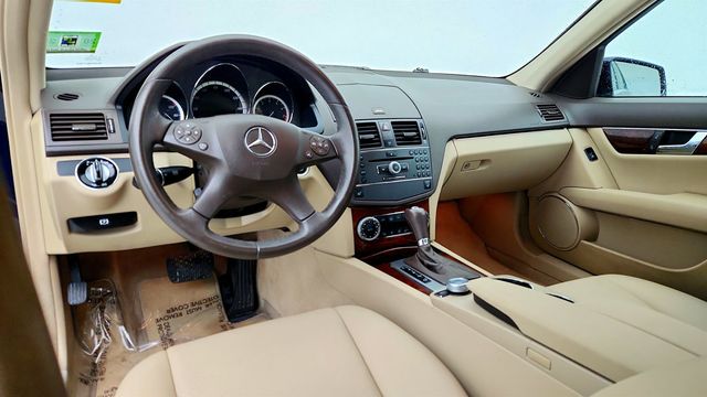 2010 Mercedes-Benz C-Class C300 - 22965310 - 11