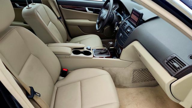 2010 Mercedes-Benz C-Class C300 - 22965310 - 22