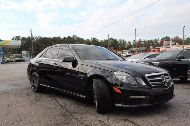 2010 Mercedes-Benz E-Class AMG, 6.3L V8, XENONS, SUNROOF, TINTED, BLUETOOTH, SPOILER & MORE - 22609445 - 2