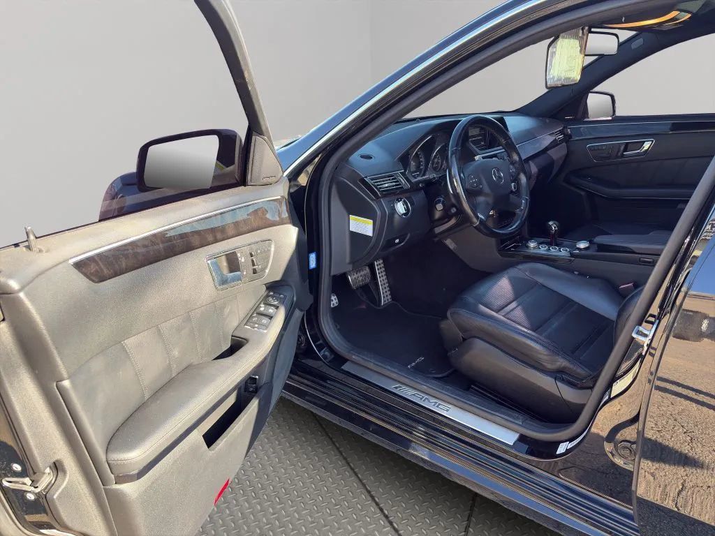 2010 Mercedes-Benz E-Class AMG, 6.3L V8, XENONS, TINTED, BLUETOOTH, SPOILER & MORE - 22609445 - 20