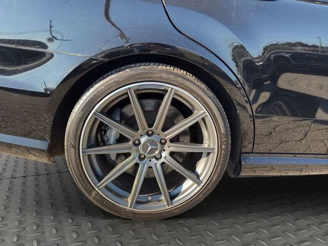 2010 Mercedes-Benz E-Class AMG, 6.3L V8, XENONS, TINTED, BLUETOOTH, SPOILER & MORE - 22609445 - 26