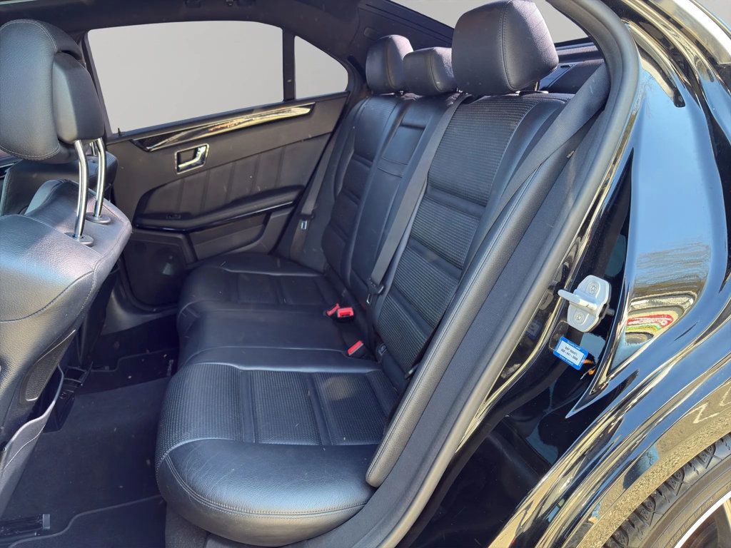 2010 Mercedes-Benz E-Class AMG, 6.3L V8, XENONS, TINTED, BLUETOOTH, SPOILER & MORE - 22609445 - 49