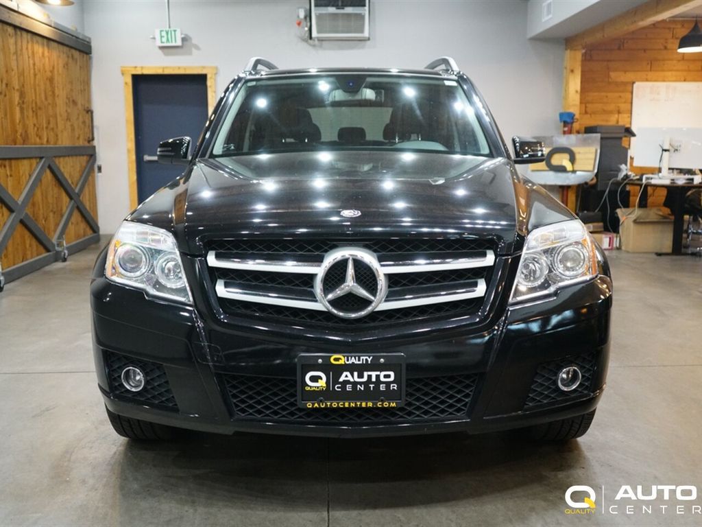 2010 Mercedes Benz GLK 4MATIC photo 2