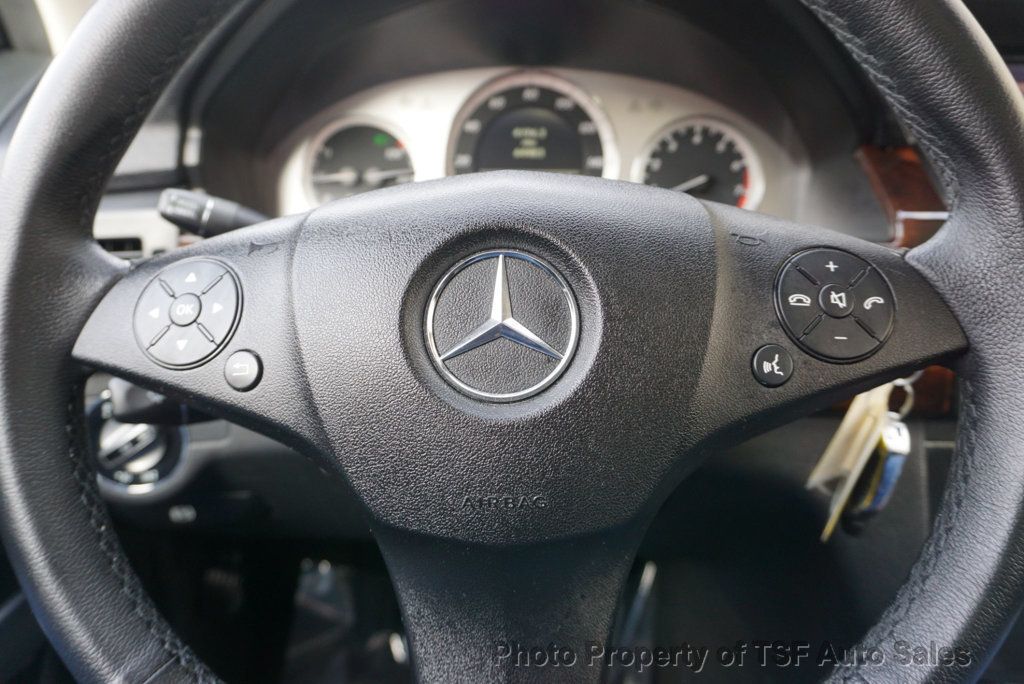 2010 Mercedes-Benz GLK 4MATIC 4dr GLK 350 PANO ROOF 20" WHEELS NAVI REAR CAM HOR SEATS  - 22943206 - 24