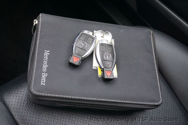 2010 Mercedes-Benz GLK 4MATIC 4dr GLK 350 PANO ROOF 20" WHEELS NAVI REAR CAM HOR SEATS  - 22943206 - 34