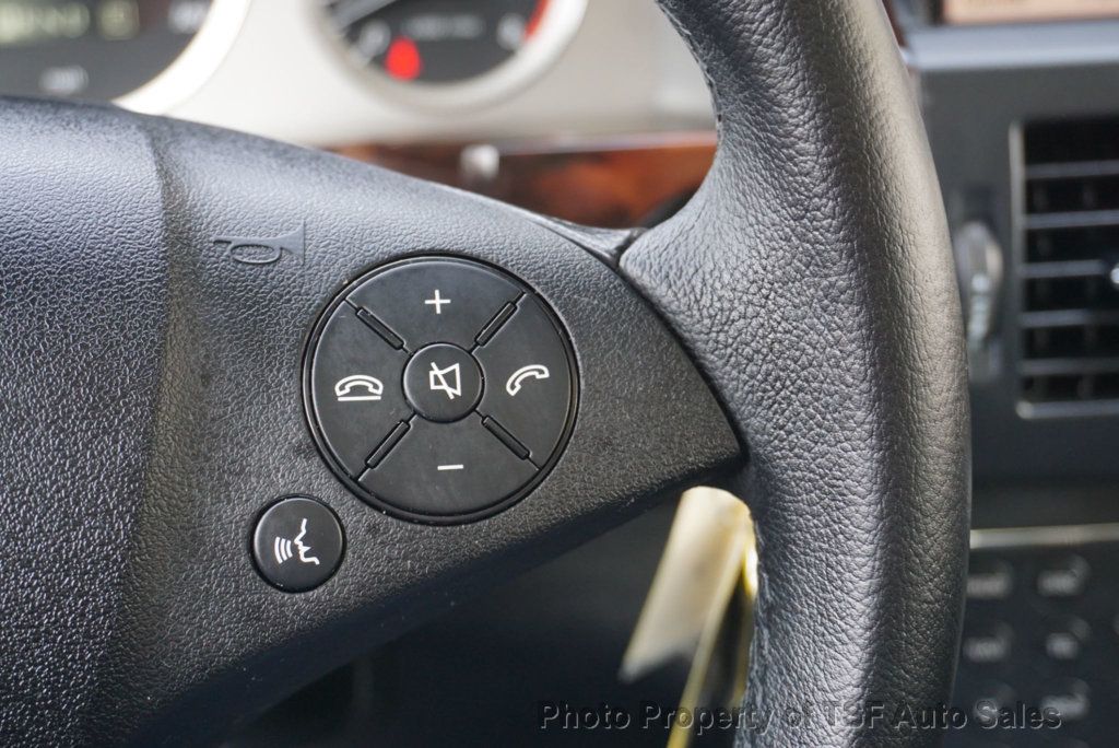 2010 Mercedes-Benz GLK 4MATIC 4dr GLK 350 PANO ROOF 20" WHEELS NAVI REAR CAM HOT SEATS  - 22943206 - 26