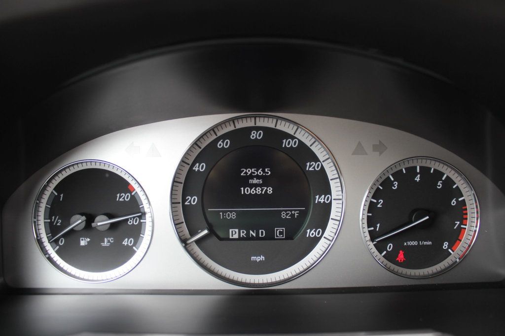 2010 Mercedes-Benz GLK GLK 350 RWD 4dr 350 - 23007555 - 24