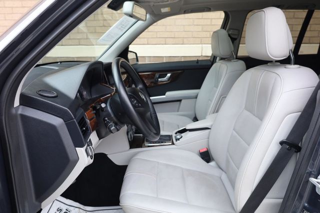 2010 Mercedes-Benz GLK-Class GLK 350 - 23039333 - 13