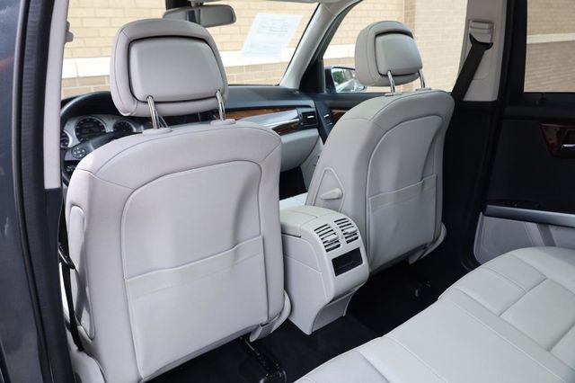2010 Mercedes-Benz GLK-Class GLK 350 - 23039333 - 18