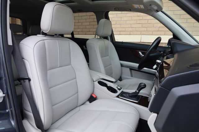 2010 Mercedes-Benz GLK-Class GLK 350 - 23039333 - 28