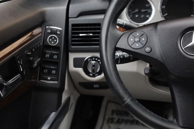 2010 Mercedes-Benz GLK-Class GLK 350 - 23039333 - 34