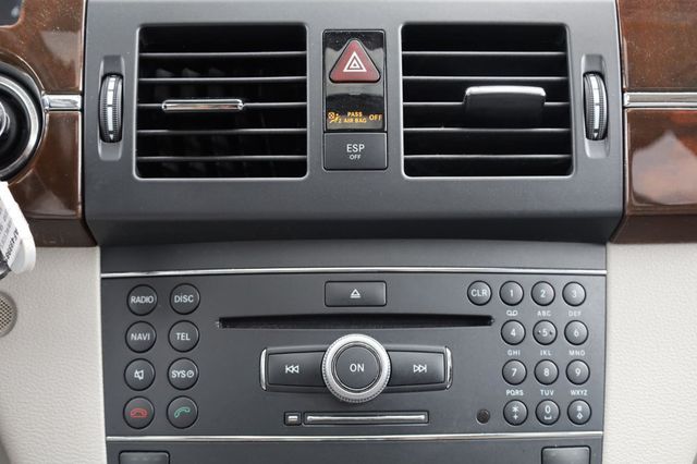 2010 Mercedes-Benz GLK-Class GLK 350 - 23039333 - 44