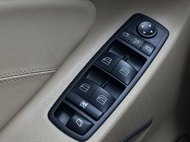 2010 Mercedes-Benz GL-Class GL 350 BlueTEC AWD 4MATIC 4dr SUV - 21484158 - 32