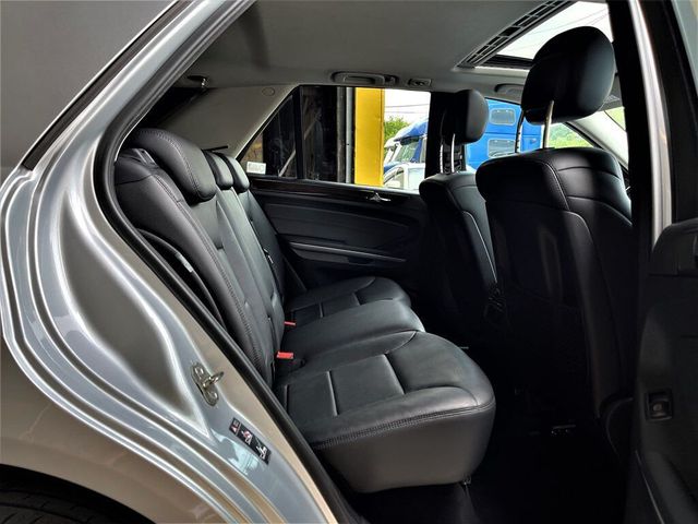 2010 Mercedes-Benz M-Class ML 350 4MATIC AWD 4dr SUV - 21484136 - 24