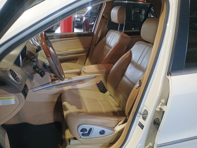 2010 Mercedes-Benz M-Class ML 550 4MATIC 4dr ML550 AMG Sport Clean Carfax - 22964323 - 13