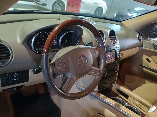 2010 Mercedes-Benz M-Class ML 550 4MATIC 4dr ML550 AMG Sport Clean Carfax - 22964323 - 14