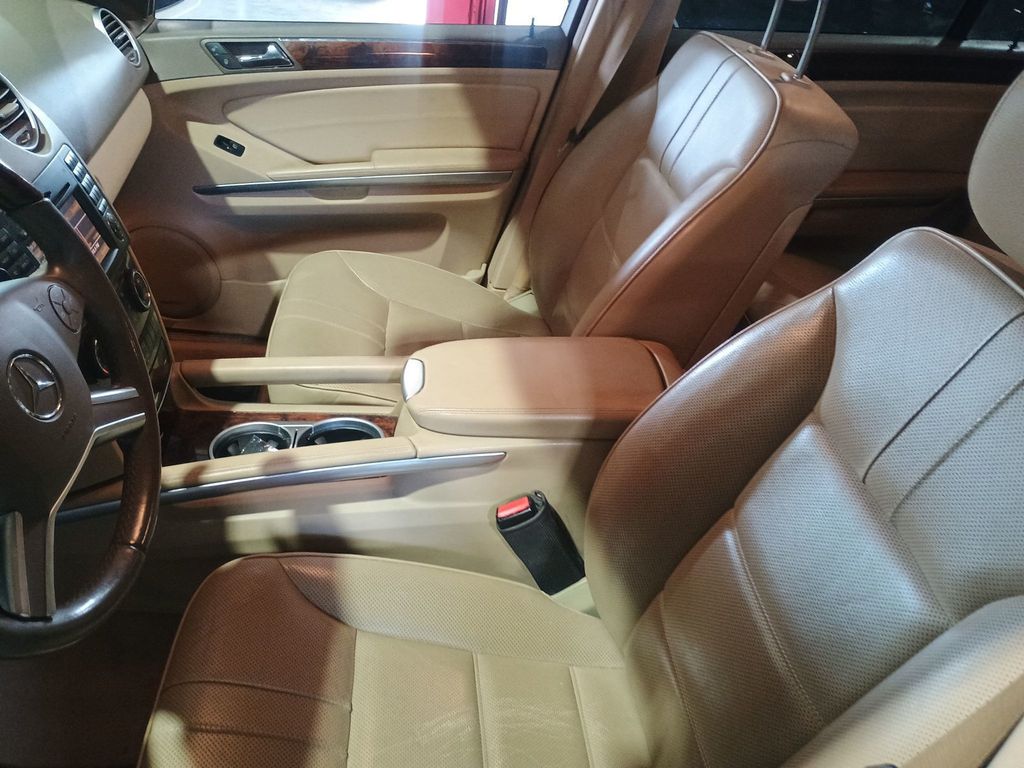 2010 Mercedes-Benz M-Class ML 550 4MATIC 4dr ML550 AMG Sport Clean Carfax - 22964323 - 20