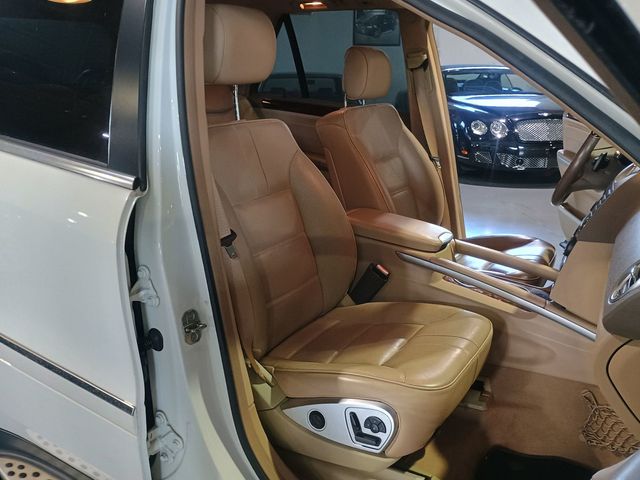 2010 Mercedes-Benz M-Class ML 550 4MATIC 4dr ML550 AMG Sport Clean Carfax - 22964323 - 28