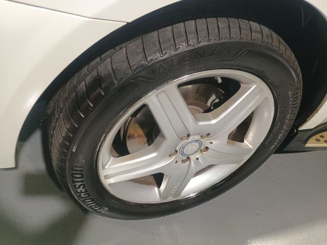 2010 Mercedes-Benz M-Class ML 550 4MATIC 4dr ML550 AMG Sport Clean Carfax - 22964323 - 36