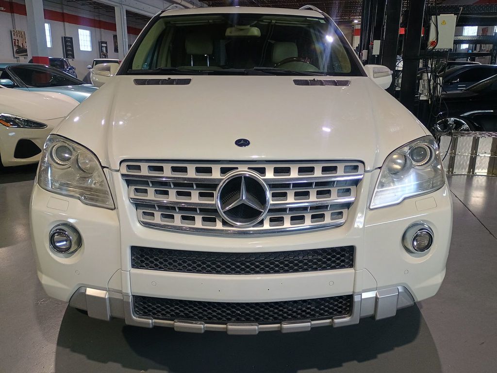 2010 Mercedes-Benz M-Class ML 550 4MATIC 4dr ML550 AMG Sport Clean Carfax - 22964323 - 7