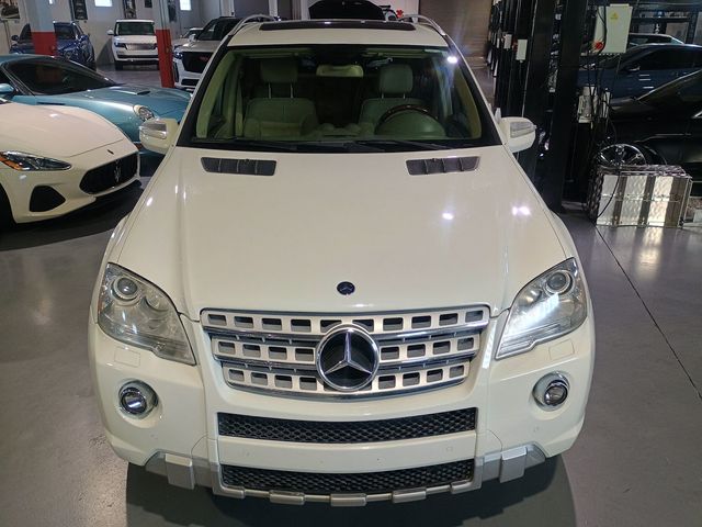 2010 Mercedes-Benz M-Class ML 550 4MATIC 4dr ML550 AMG Sport Clean Carfax - 22964323 - 8