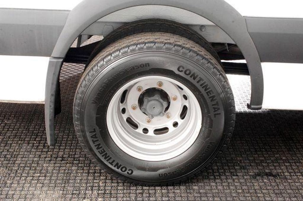 2010 Mercedes-Benz Sprinter 3500 - 12036986 - 20