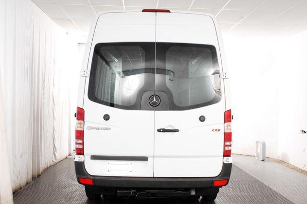 2010 Mercedes-Benz Sprinter 3500 - 12036986 - 4