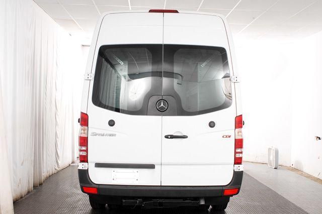 2010 Mercedes-Benz Sprinter 3500 - 12036986 - 4