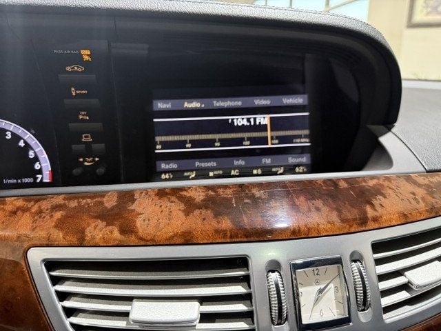 2010 Mercedes-Benz S-Class 4dr Sedan S 550 4MATIC - 22963896 - 9