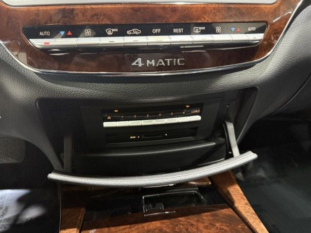 2010 Mercedes-Benz S-Class 4dr Sedan S 550 4MATIC - 22963896 - 11