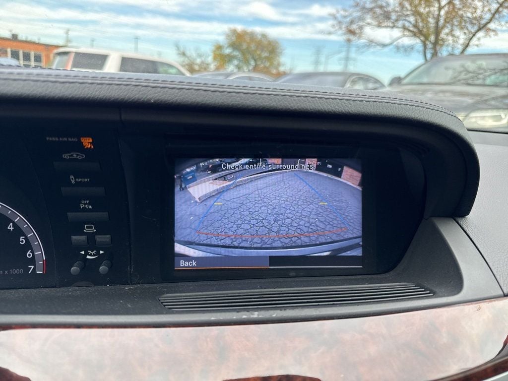 2010 Mercedes-Benz S-Class 4dr Sedan S 550 4MATIC - 22938245 - 11