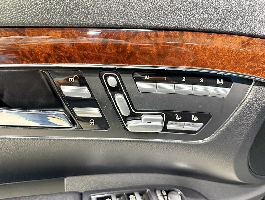 2010 Mercedes-Benz S-Class 4dr Sedan S 550 4MATIC - 22938245 - 36