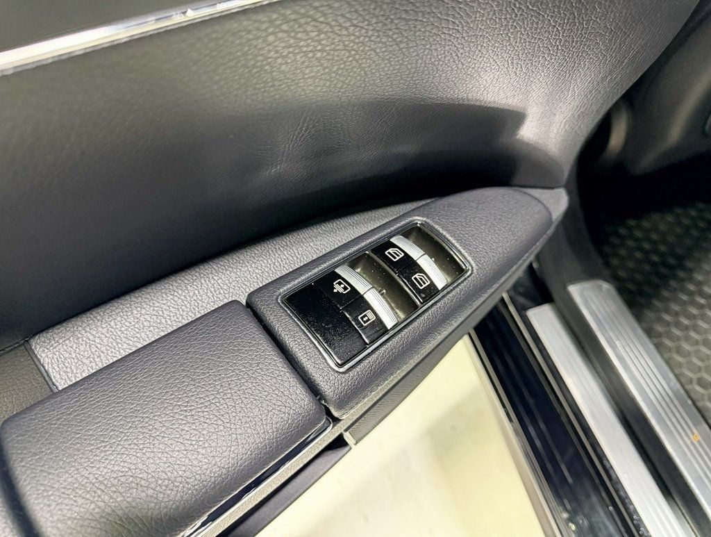 2010 Mercedes-Benz S-Class 4dr Sedan S 550 4MATIC - 22938245 - 44