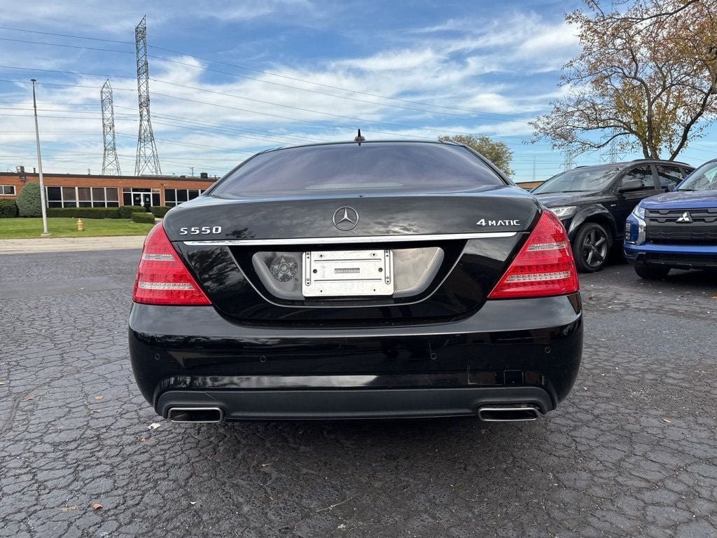 2010 Mercedes-Benz S-Class 4dr Sedan S 550 4MATIC - 22938245 - 5