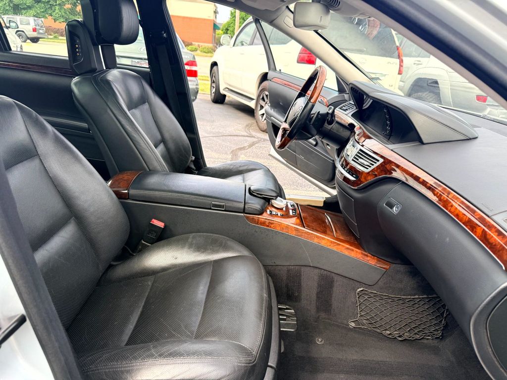 2010 Mercedes-Benz S-Class 4dr Sedan S 550 4MATIC - 23078780 - 10
