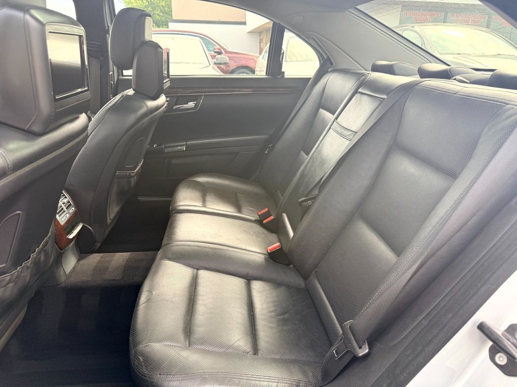 2010 Mercedes-Benz S-Class 4dr Sedan S 550 4MATIC - 23078780 - 18