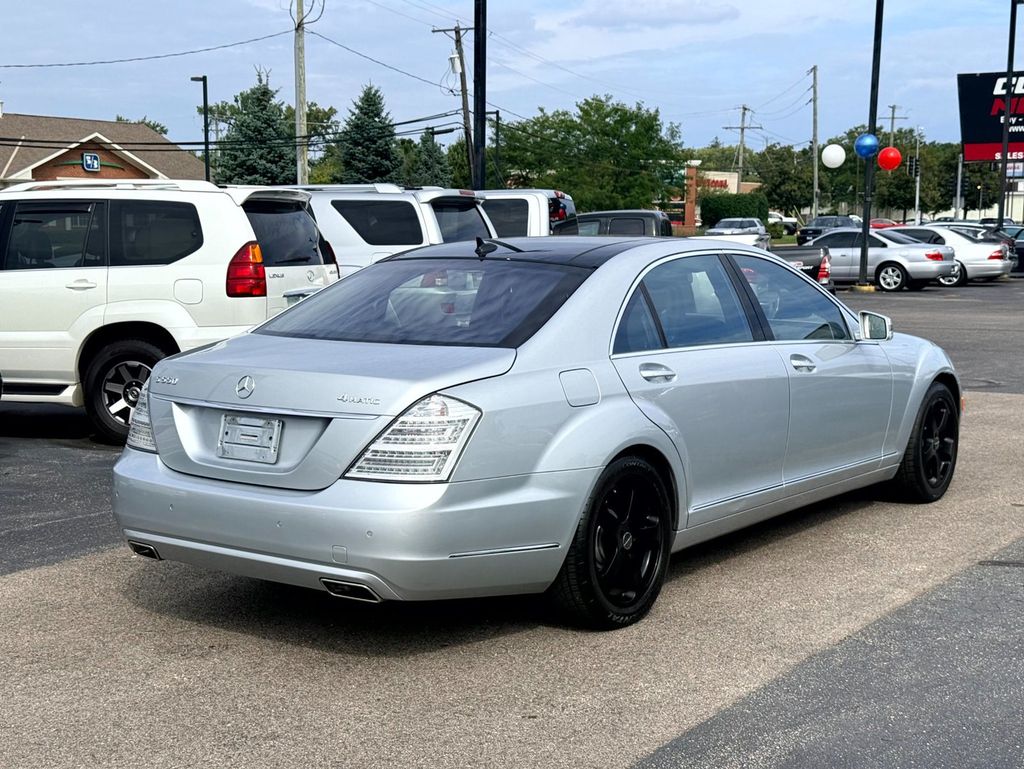 2010 Mercedes-Benz S-Class 4dr Sedan S 550 4MATIC - 23078780 - 5