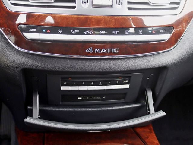 2010 Mercedes-Benz S-Class S 550 4dr Sedan S550 4MATIC - 22994076 - 19