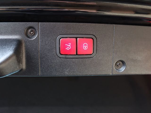 2010 Mercedes-Benz S-Class S 550 4dr Sedan S550 4MATIC - 22994076 - 35