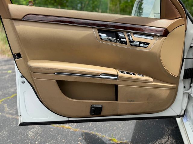 2010 Mercedes-Benz S-Class S550 4MATIC - 23031155 - 17